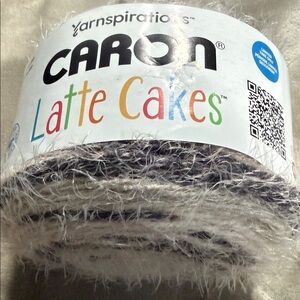 Caron Latte Cakes in color Chalkboard, Bulky